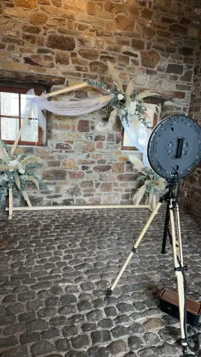 ARCHE HEXAGONALE BOIS